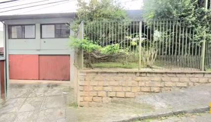 Casa com 5 dormitórios no bairro Carvoeira