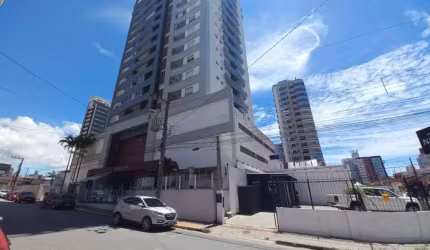 Apartamento à venda em Campinas com 2 quartos e vaga dupla.