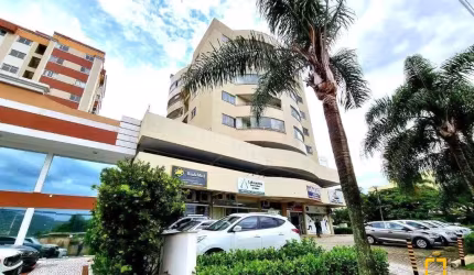 Apartamento no Córrego Grande 2 quartos, suíte, vaga de garagem coberta, sacada com churrasqueira