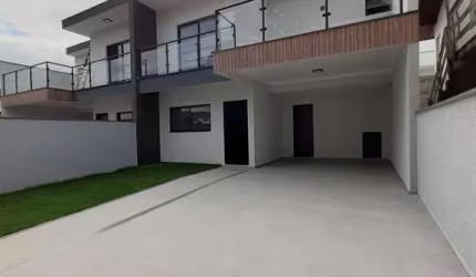 Casa Residencial em Ingleses do Rio Vermelho
