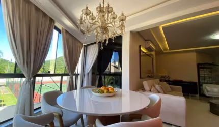 Apartamento em Jurere Internacional