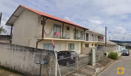 Terreno com 7 casas de locação no bairro Serraria em São José