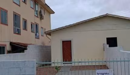 Casa Residencial em Ingleses do Rio Vermelho