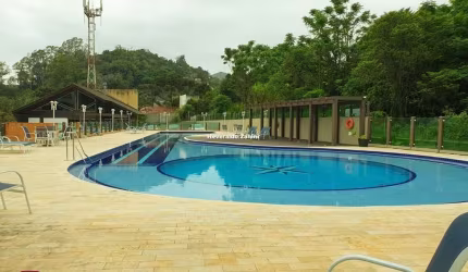 Apartamentos em Carvoeira