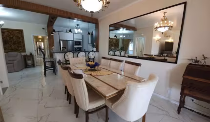 Casa Residencial Reformada 281m² Bairro Itaguaçu, Florianópolis, SC