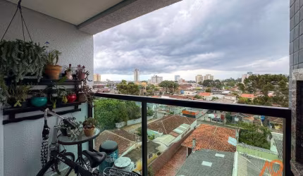 Apartamento com 1 dormitório à venda, 28 m² por R$ 295.000,00 - Novo Mundo - Curitiba/PR