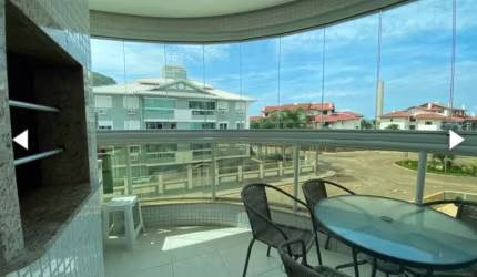 Apartamento vista mar 03 dormitórios