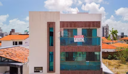 Apartamento com 3 quartos á venda  no Bessa !