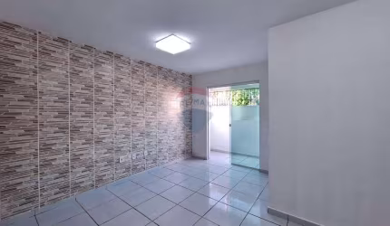 Alugo Apartamento térreo com área externa no José Américo – conforto, praticidade e localização em João Pessoa!