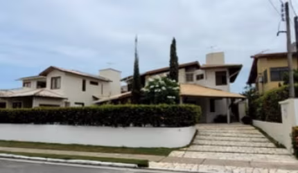 Excelente casa com piscina e 4 quartos no Aldebaran