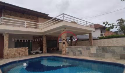 Casa à venda em Peruíbe - SP
