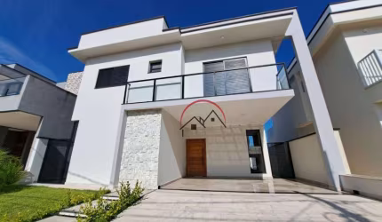 Casa à venda em Peruíbe - SP