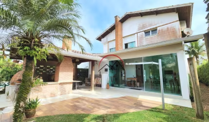 Casa à venda em Peruíbe - SP