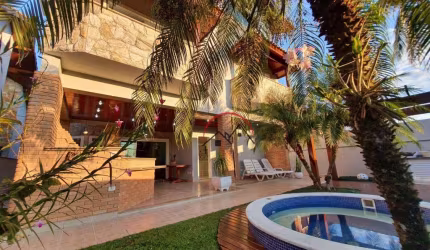 Casa à venda em Peruíbe - SP