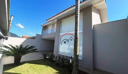 Casa à venda em Peruíbe/SP