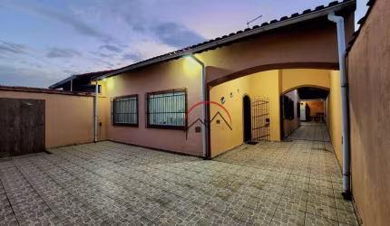 Casa à venda em Peruíbe/SP