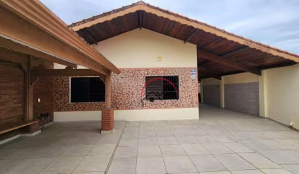 Casa à venda em Peruíbe/SP