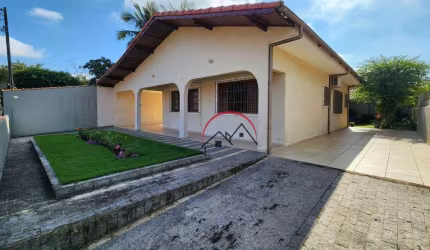 Casa à venda em Peruíbe/SP