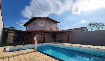 Casa à venda em Peruíbe - SP