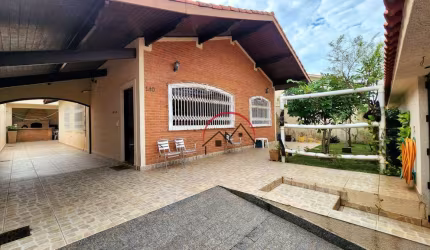 Casa à venda em Peruíbe/SP