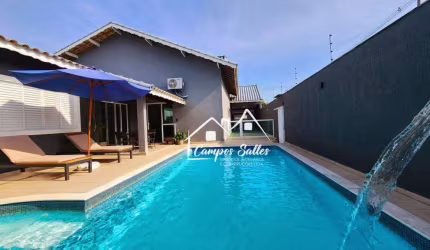 Casa à Venda em Peruibe/SP