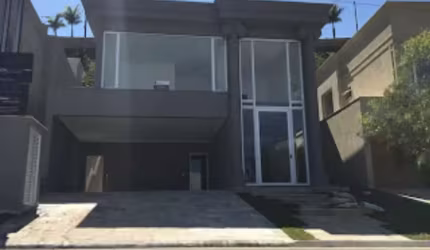 Casa em condomínio fechado com 3 quartos à venda na Avenida Valville, Tanquinho, Santana de Parnaíba, 303 m2 por R$ 2.300.000