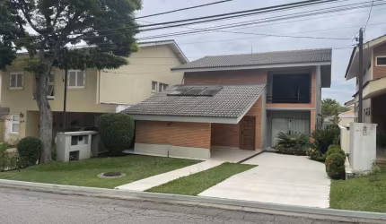 Casa em condomínio fechado com 3 quartos à venda na Alameda das Camélias, Alphaville, Santana de Parnaíba, 266 m2 por R$ 2.100.000