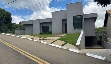 Casa em condomínio fechado com 3 quartos à venda na Rua Sabiá, Suru, Santana de Parnaíba, 283 m2 por R$ 2.800.000