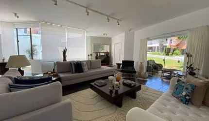 Casa em condomínio fechado com 3 quartos à venda na Avenida Bom Pastor, Alphaville, Santana de Parnaíba, 350 m2 por R$ 2.819.000