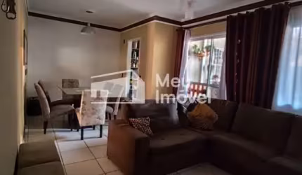 Casa no condominio Terra Nova com 80m²  com 2 quartos  - 2 vagas- Eugenio de Mello