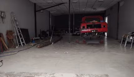 324M² TERRENO, 250M² -ÁREA CONSTRUIDA, 117M² VÃO LIVRE