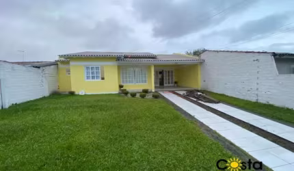 Casa em Bairro de Moradores em Tramandaí