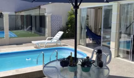 Casa com Piscina Próximo do Mar em Tramandaí
