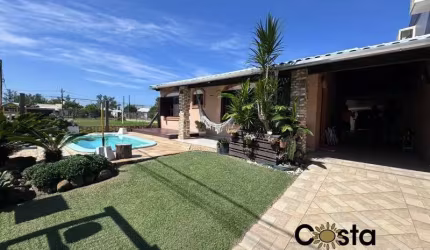 Casa Com Piscina na Zona Nova de Tramandaí
