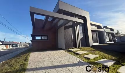 Linda Casa Próximo da Plataforma de Tramandaí