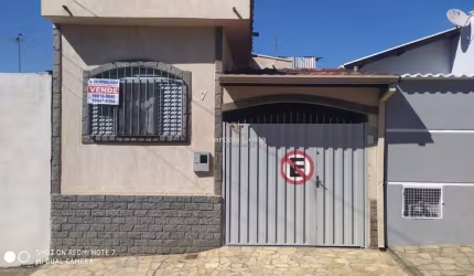 Casa na entrada do são joão, ao lado do mineirão.