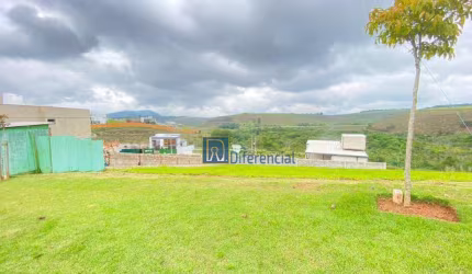 Terreno com 526 m² no Alphaville