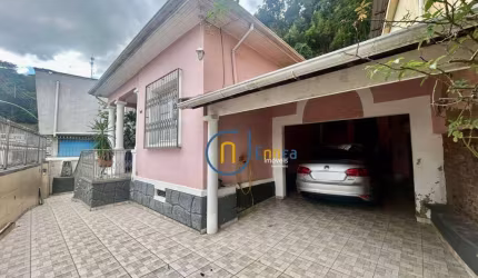 Casa com 3 quartos à venda, 127 m² por R$ 580.000 - Costa Carvalho - Juiz de Fora/MG