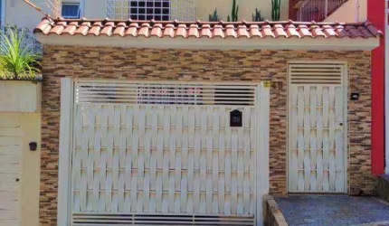 Sobrado à venda | 114m² | 2 dormitórios | 2 vagas | Jardim Virginia Bianca-São Paulo/SP
