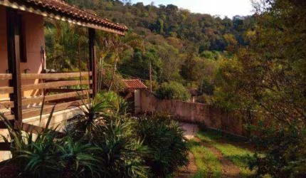 Sobrado com 4 dormitórios, sendo 1 suíte, à venda, 288m² por R$ 870.000 - Roseira - Mairiporã/SP