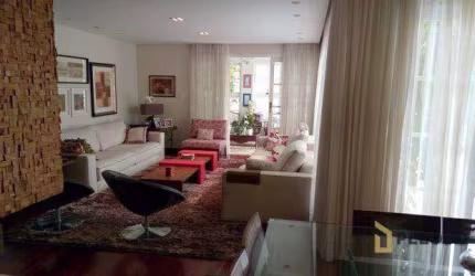 Casa térrea à venda | 454 m² | 3 dormitórios | 1 suíte | 10 vagas | Jardim Floresta - São Paulo/SP
