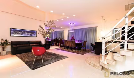 Sobrado a venda | 450m² | 4 suítes | 3 vagas | Jardim Leonor Mendes de Barros - São Paulo/SP