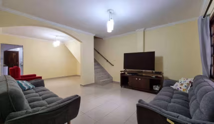 Sobrado com 242m² | 6 dormitórios | 2 suítes | 2 vagas | Lauzane Paulista - São Paulo/SP