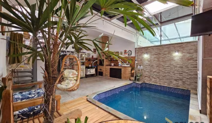 Sobrado a venda | 270m² | 3 suítes | 5 vagas | Vila Irmãos Arnoni - São Paulo/SP
