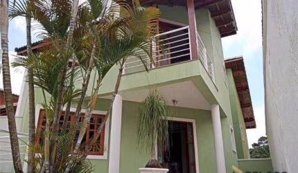 Sobrado com piscina | 500m² | 4 dormitórios | 2 suítes | 5 vagas -  Jardim Virgínia Bianca - São Paulo/SP