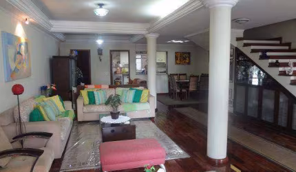 Sobrado à venda | 380m² | 3 suítes | 6 vagas - Parada Inglesa - São Paulo/SP