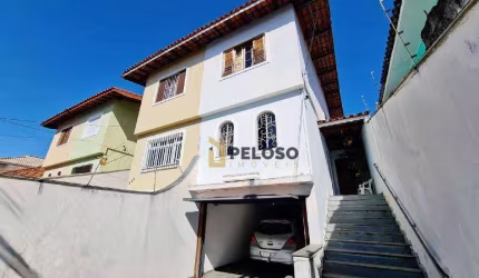 Sobrado à venda | 163m² | 3 dormitórios | 1 suíte | Quintal | 4 vagas | Mandaqui/SP.