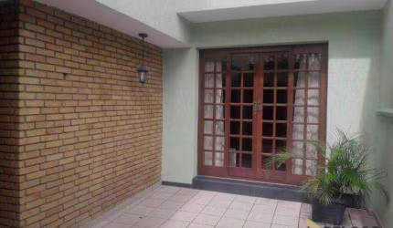 Sobrado a venda | 130m² | 3 dormitórios | 1 suíte | 3 vagas - Tremembé-São Paulo/SP