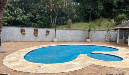 Sobrado em condomínio fechado | 550m² | 4 dormitórios | 3 suítes | 8 vagas - Roseira - Mairiporã/SP