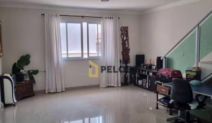 Sobrado à venda | 141m² | 3 dormitórios | 1 suíte | 3 vagas | Parada Inglesa - São Paulo/SP